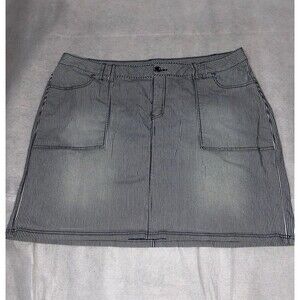 Lane Bryant Mini Skirt Size 24 Pinstripe Blue and White Womens Stretch Pockets
